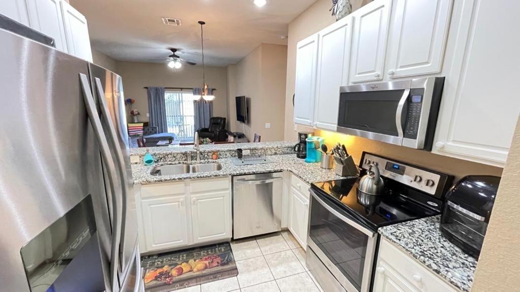 Beautiful 3 Bedroom Apartment Minutes From Disney! Kissimmee Bagian luar foto